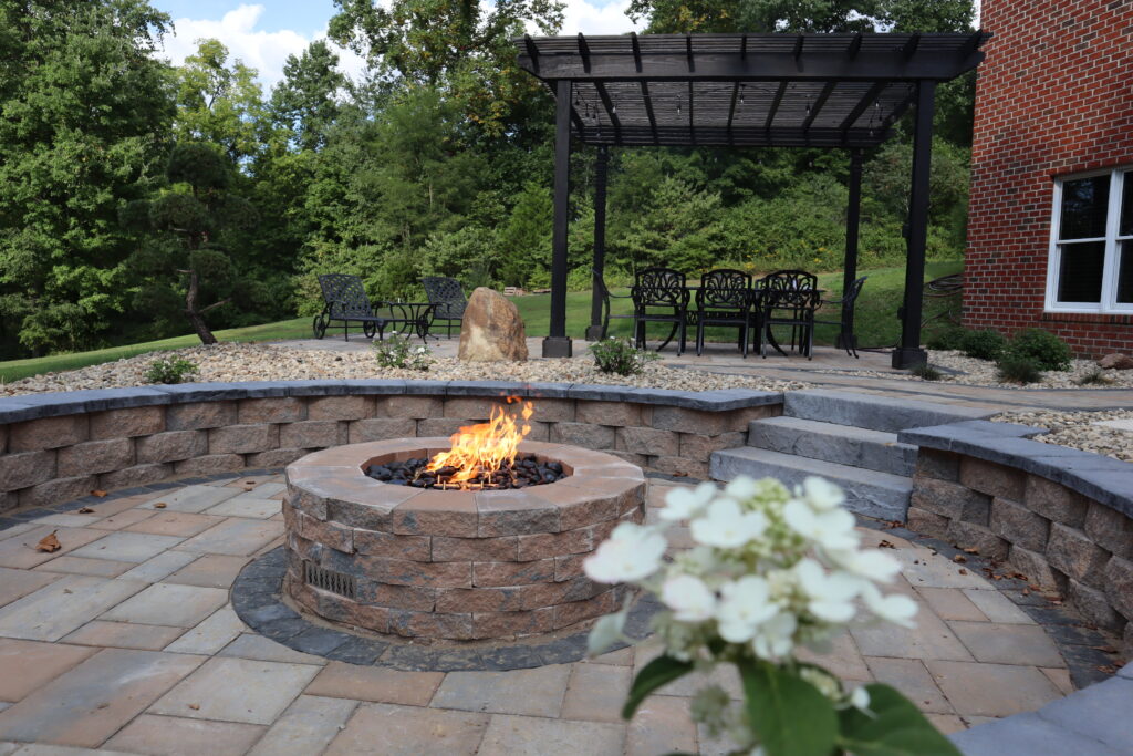 Stepping stone creations, outdoor living, Paver Patios, Retaining Walls